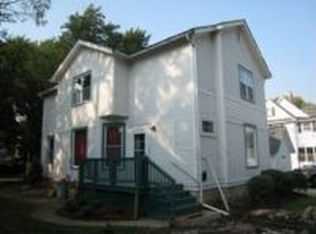 514 Spruce St, Aurora, IL 60506