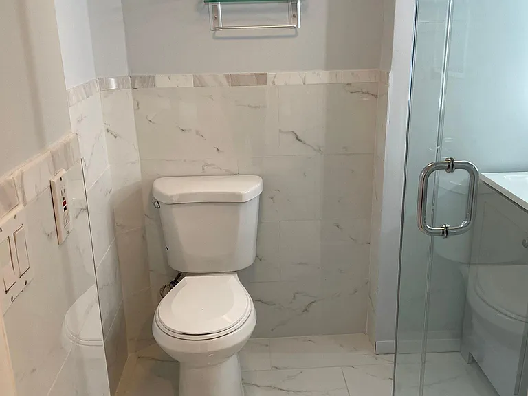 2749 Arizona Ave NW — Photo 8