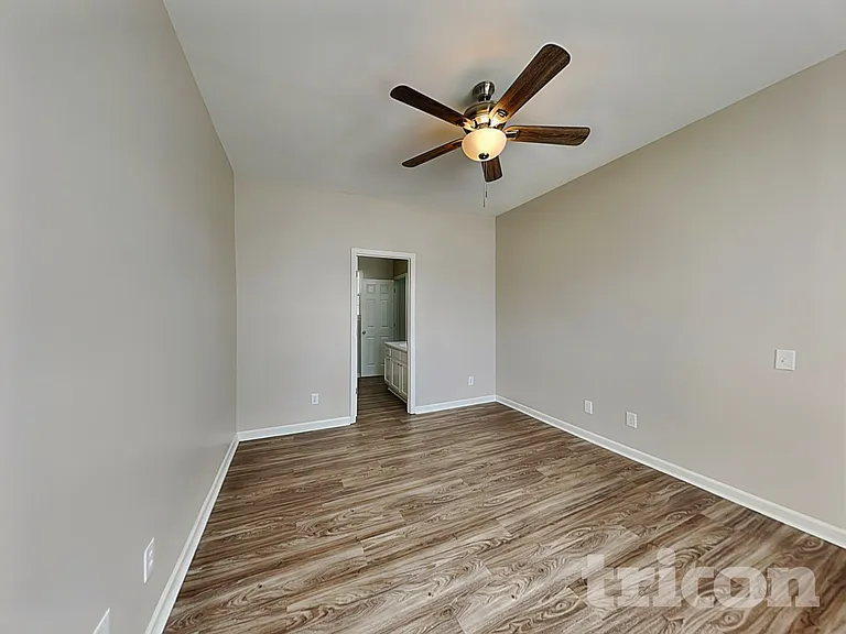5400 Peachwood Dr — Photo 5