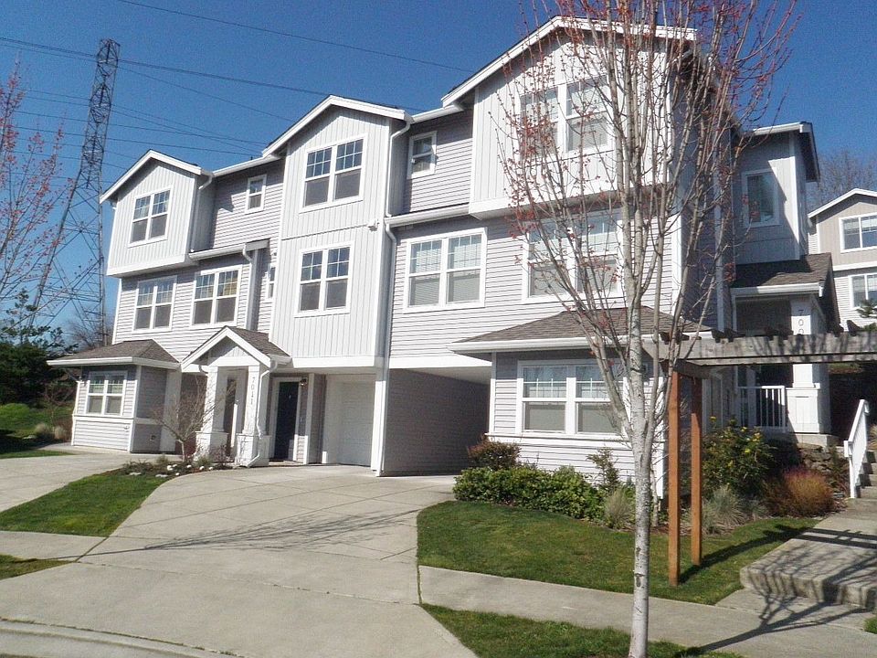 Townhouse - Middle Unit