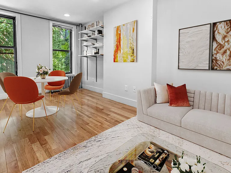222 E 95th St #5 — Photo 3