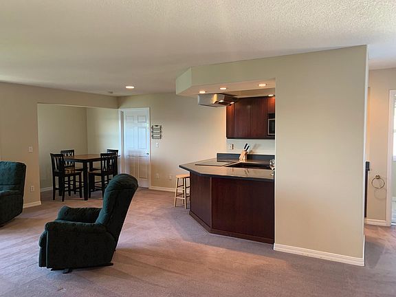 3rd image of 7509 SE Evergreen Hwy
