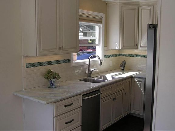 3rd image of 6601 E Ocean Blvd #1