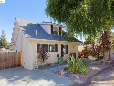 2505 Wallace St, Oakland, CA, 94606