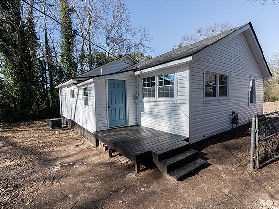 3rd image of 1571 Farley Avenue Ext
