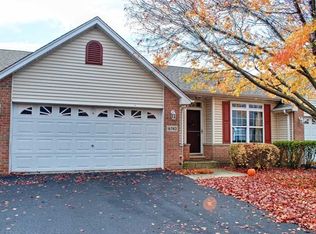 16743 S Sunset Ridge Ct, Lockport, IL 60441