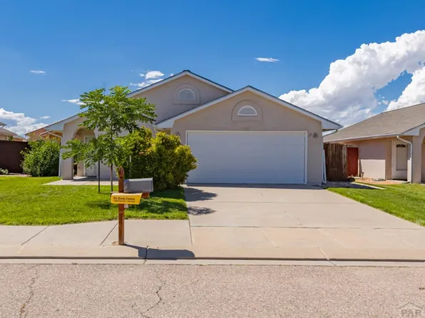 831 Ardath Ln, Pueblo, CO 81005