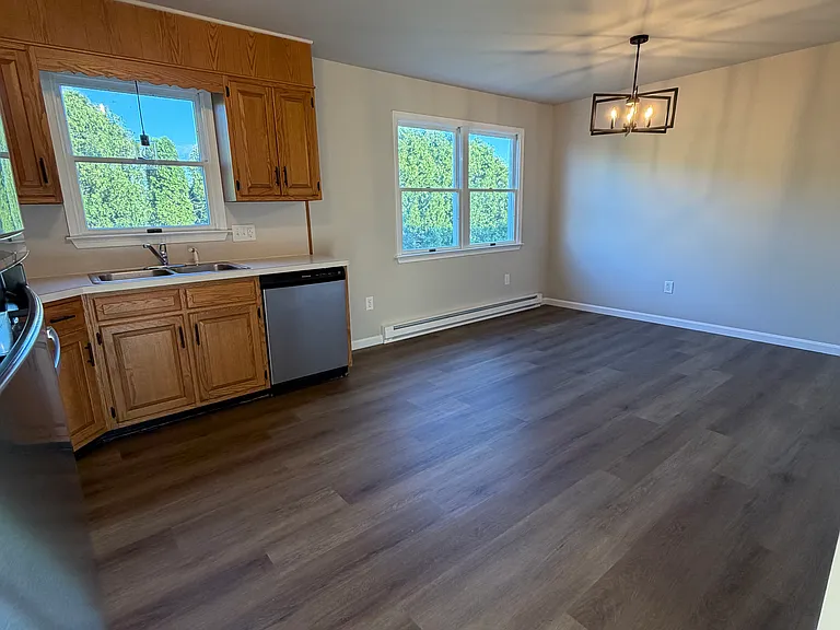 50 Eton Ct — Photo 8