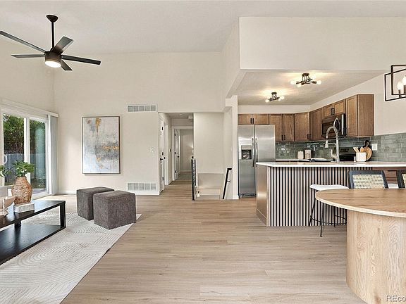 5th image of 10343 Robb Court