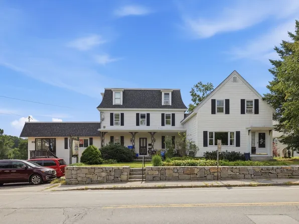107 Princeton St, North Chelmsford, MA 01863
