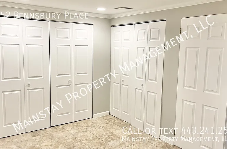 8852 Pennsbury Pl — Photo 18