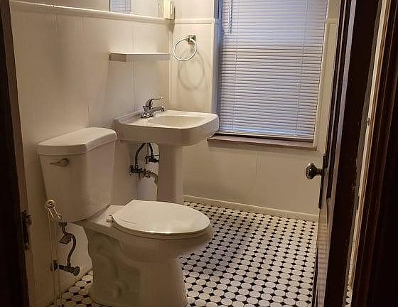 5th image of 3838 W 160th St #1