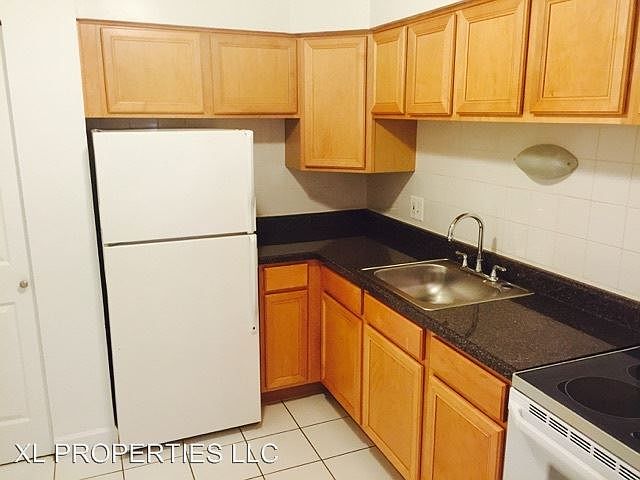 1st image of 1022 W Catalpa Ave APT 309