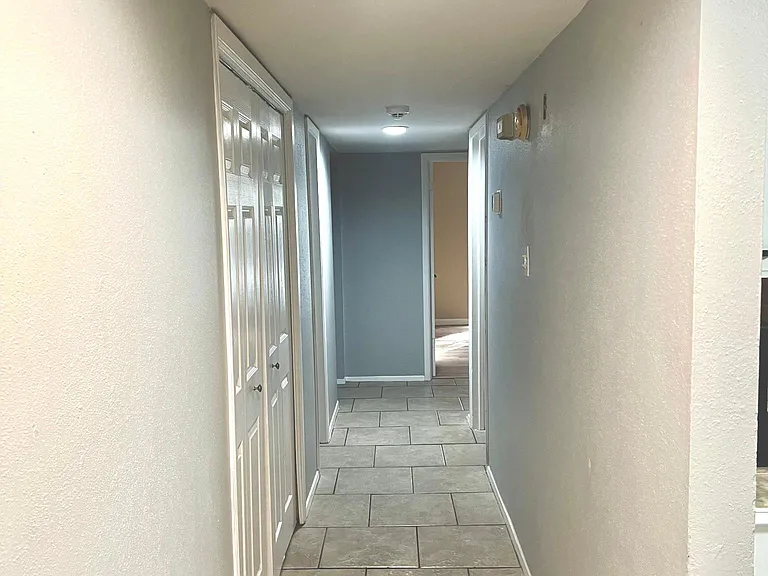 Hallway (common area)