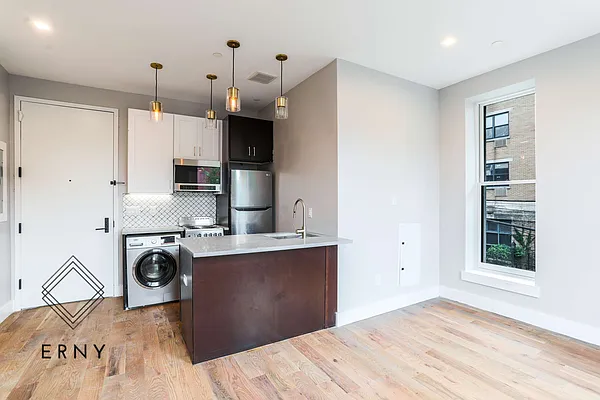 Rented by ERNY LLC | media 12