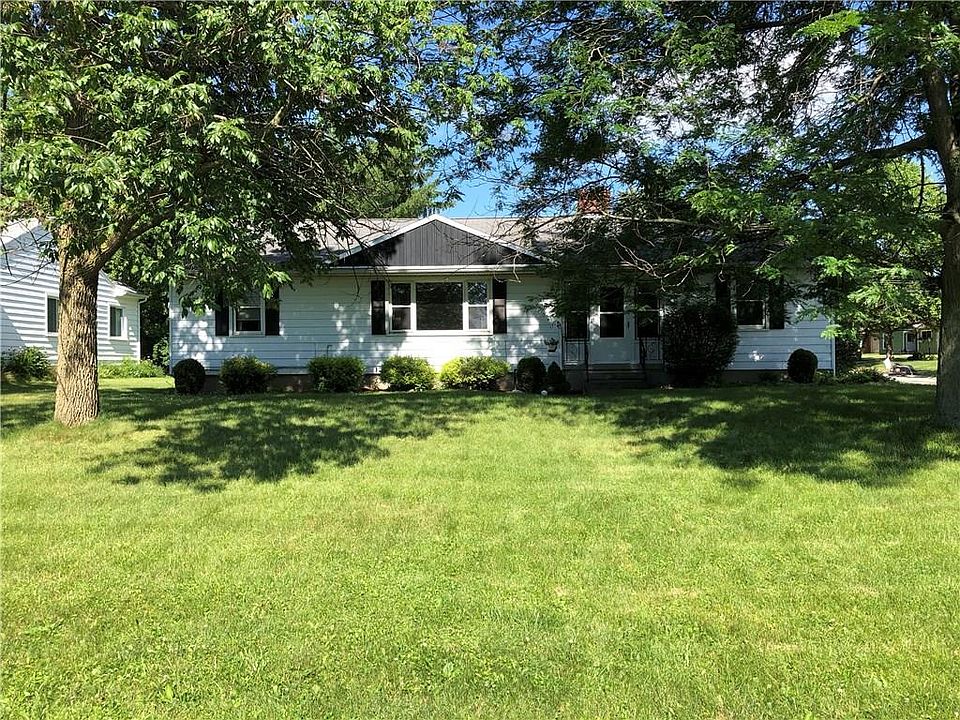 1st image of 1702 N Main Ave