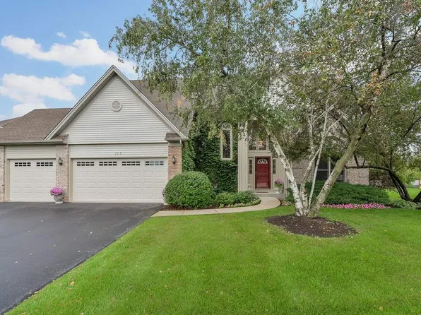 715 Kendridge Ct, Aurora, IL 60502