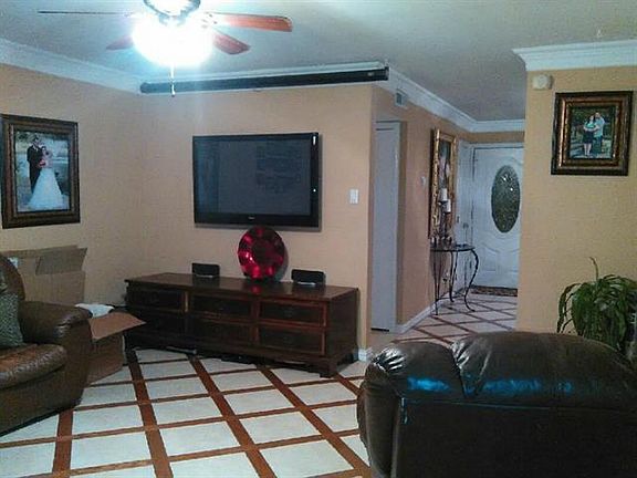 5th image of 917 Briarwood Dr
