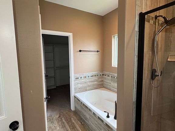 5th image of 7182 Lake Placid Dr