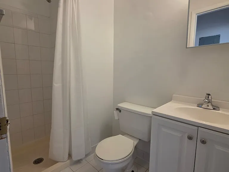 530 Monroe St #8 — Photo 6