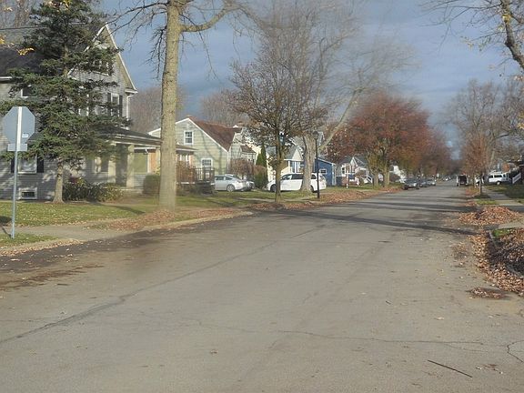 5th image of 29 Midland Ave