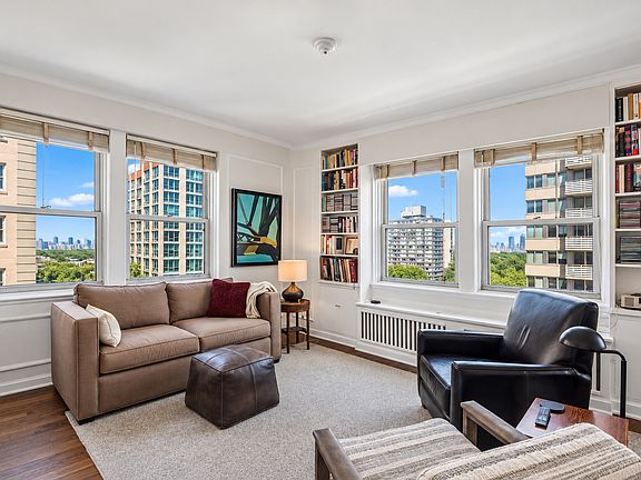 5th image of 5555 N Sheridan Rd APT 1215A