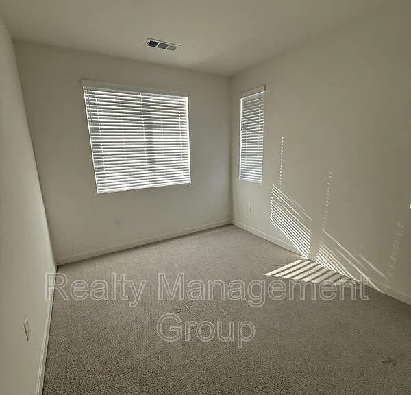 5480 Shorefront Dr #163 — Photo 23