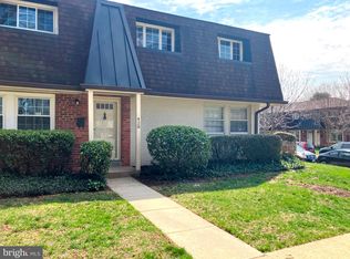 428 Hampton Ct #108, Falls Church, VA 22046