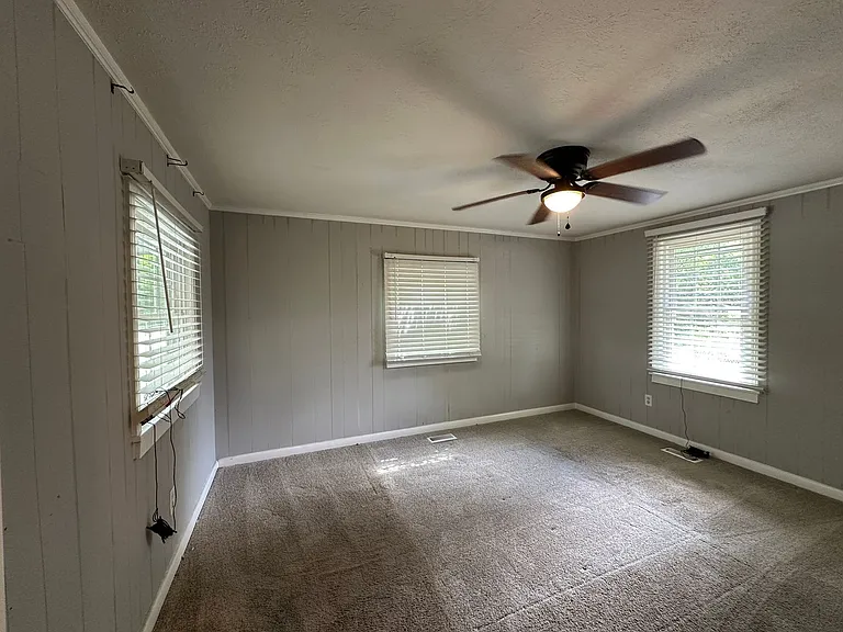 420 W Mountain Dr — Photo 17