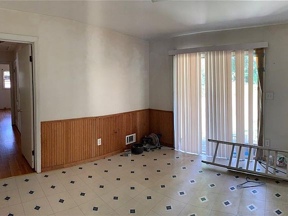 2nd image of 762 Virginia Cir
