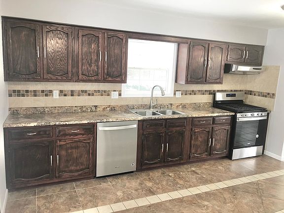 2nd image of 6413 Carradale Ct