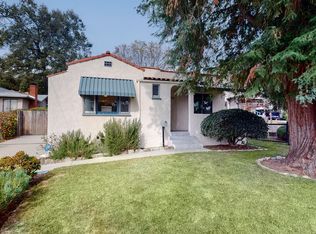 439 E Poppyfields Dr, Altadena, CA 91001