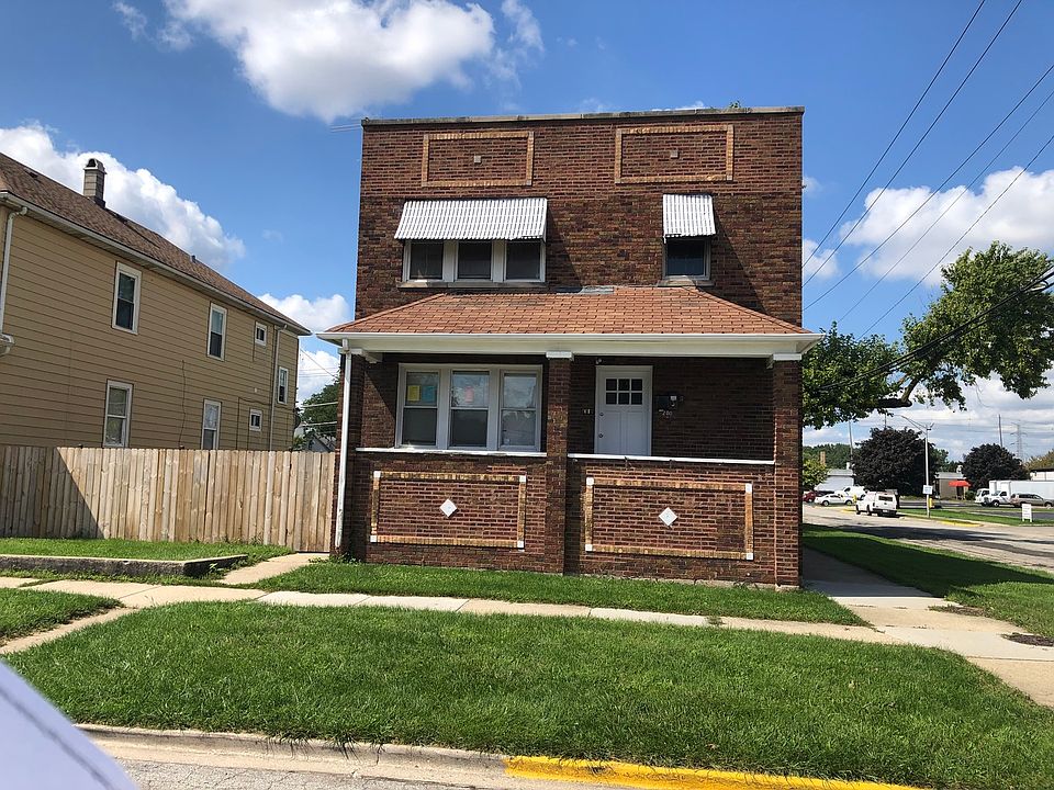 1st image of 200 27th Ave