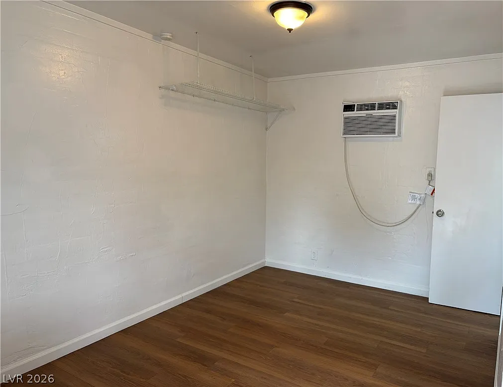 Studio, 1.0 bath, 2119 sqft, $700 — Photo 2