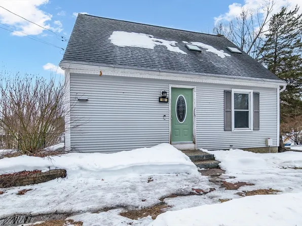 40 Berkshire Ave, Southwick, MA 01077