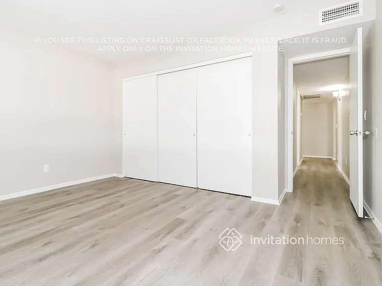8010 W Sierra Vista Dr — Photo 11