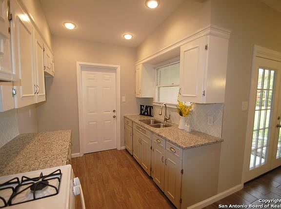 3rd image of 447 Gilbert Ln