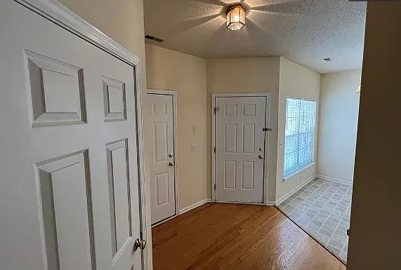 3931 Fountain Village Ln — Photo 6