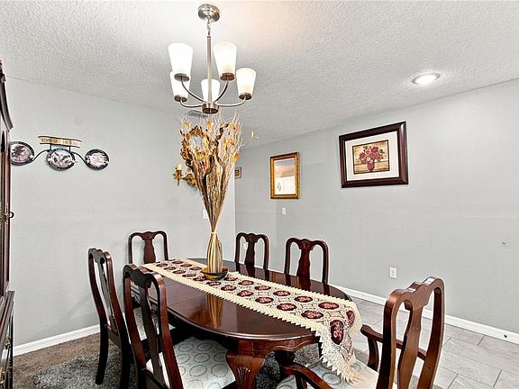 5th image of 4300 LENOX BOULEVARD