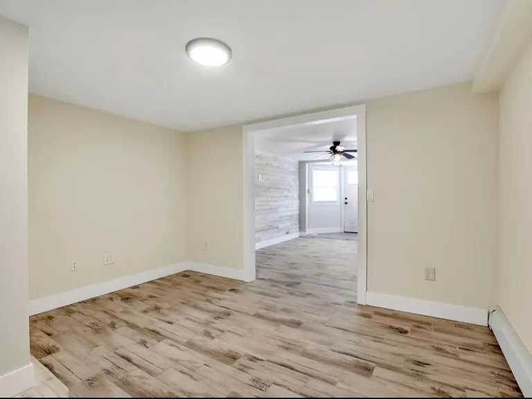 728 Golden Ave #1 — Photo 7