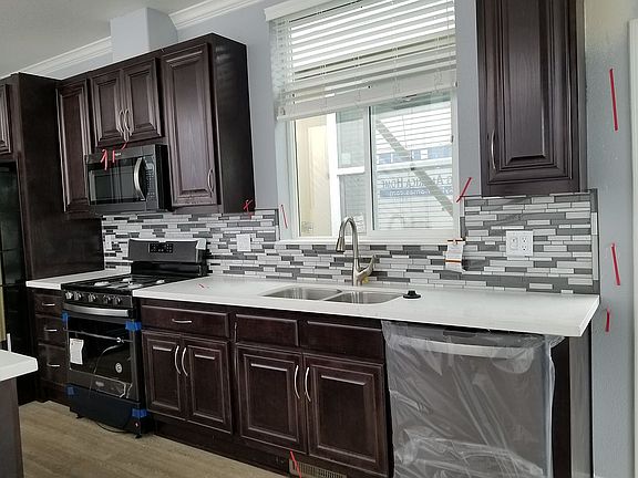 4th image of 69481 S Country Club Dr