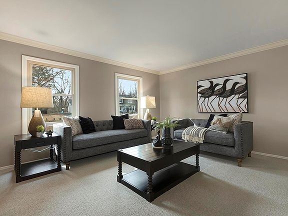 5th image of 12601 Royal Manor Dr