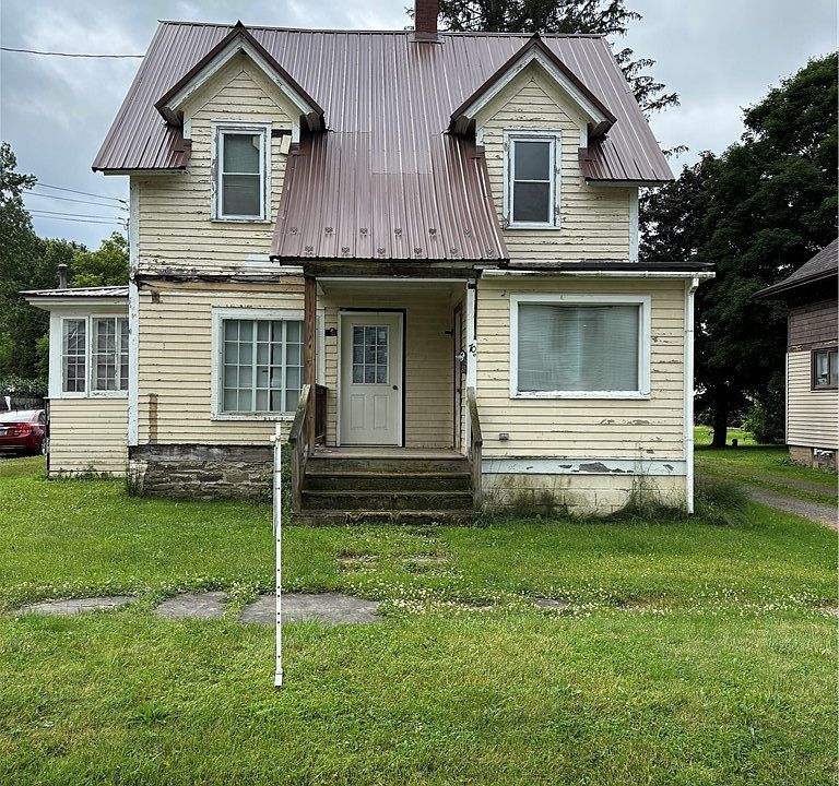 1st image of 70 E Hanover St