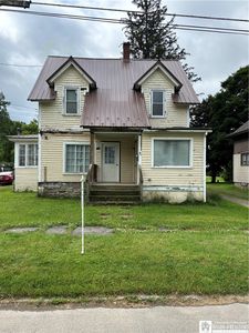 70 E Hanover St, Wellsville, NY, 14895
