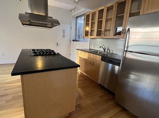 251 Water St #6, New York, NY 10038