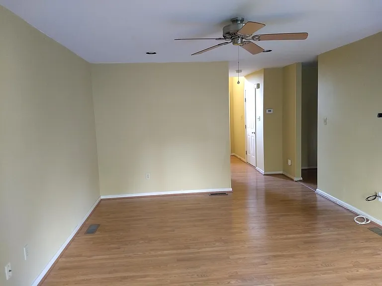 308 Hamilton Dr — Photo 6