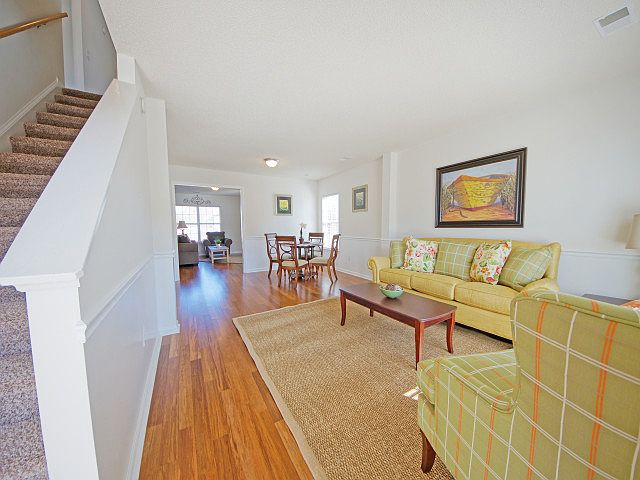 2nd image of 126 Tyron Rd