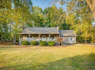 220 Sugar Hollow Trl, Piney Flats, TN 37686