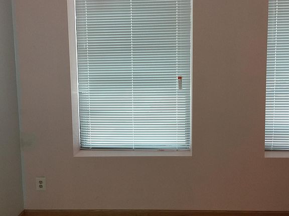 3rd image of 2825 S Archer Ave