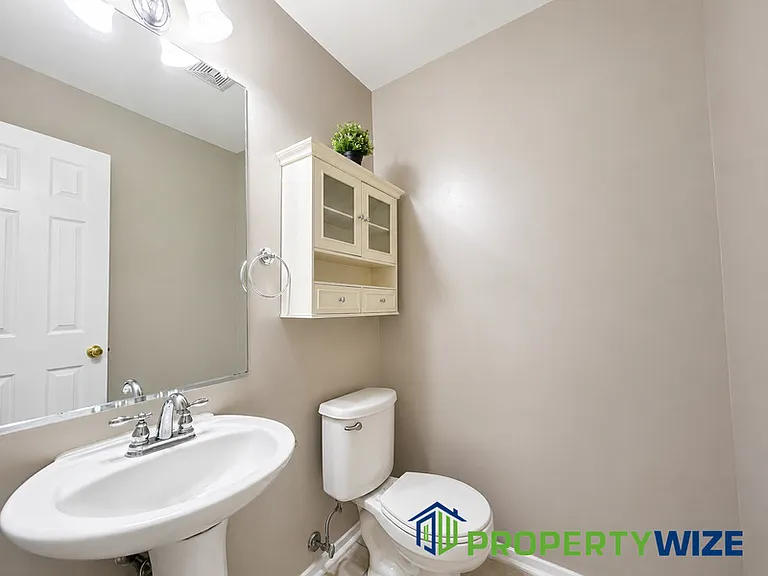 7646 Oldfield Ln — Photo 23